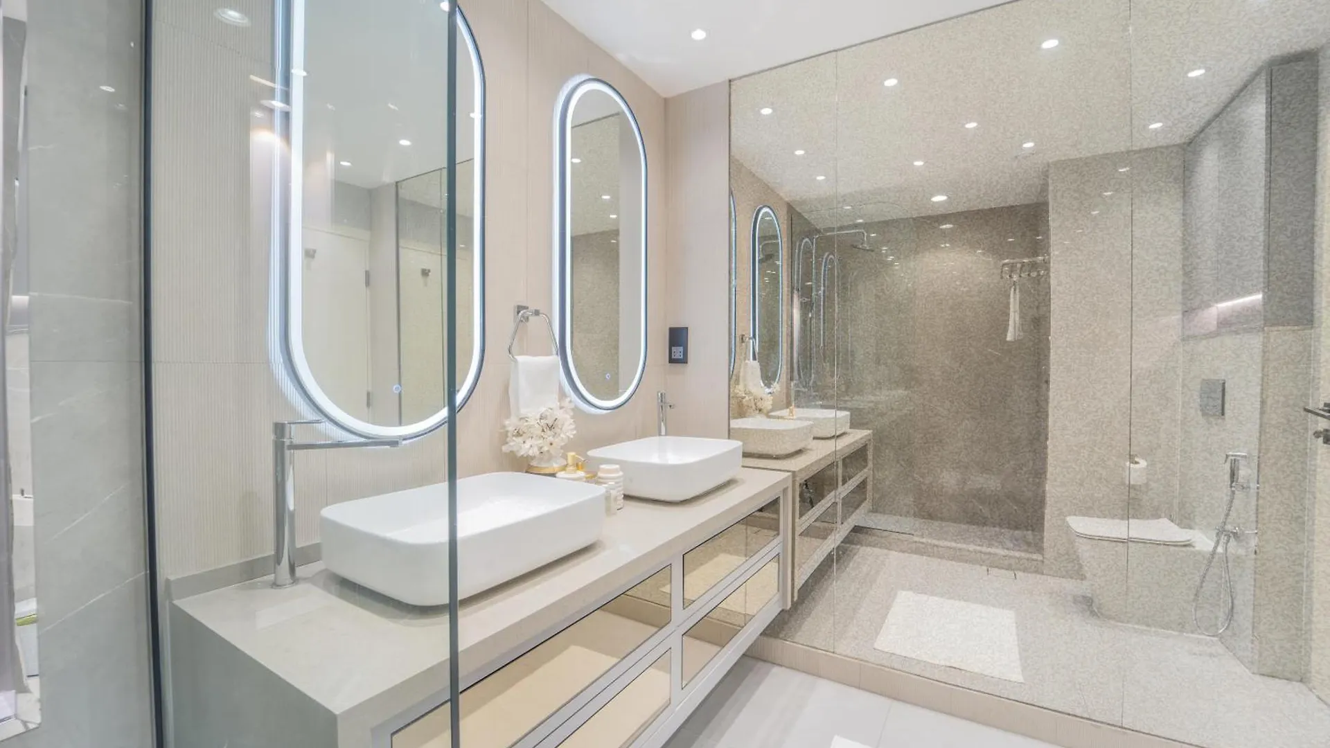 Jbr Amwaj 4 , Upgraded Sea And Ain Dubai Views, 2M Walk To Beach By Gardenia Suitse Apartment
